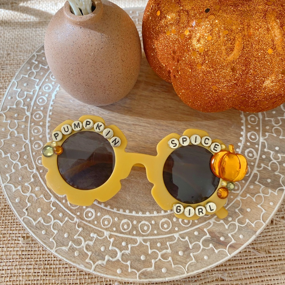 Handmade pumpkin spice girl toddler sunnies 🎃